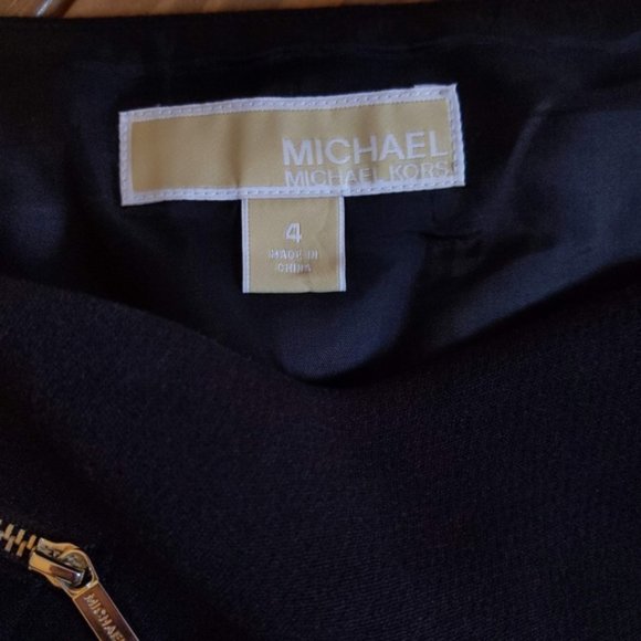 Michael Kors Black Mini Skirt with Front Zipper Detail - Picture 10 of 12